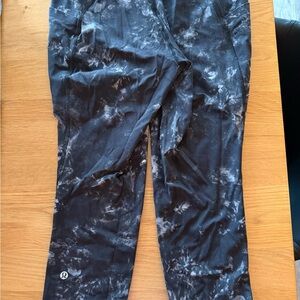 lululemon athletica Black and Gray Tie-Dye Leggings
